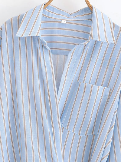 Women's clothing 2025 autumn new style, fashionable and versatile, simple and long-sleeved design, striped double-collar joint